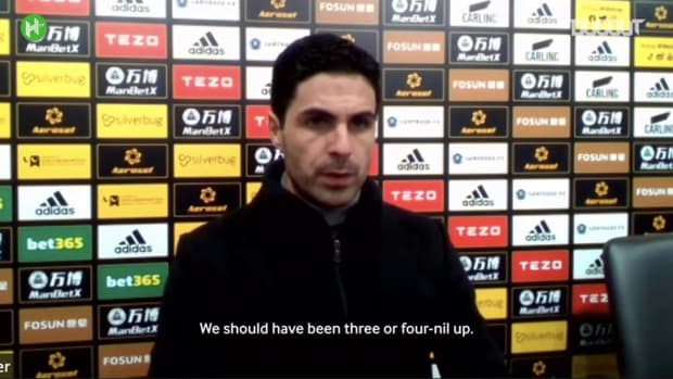 Mikel Arteta fuming at David Luiz red card: 'I don't see any contact'